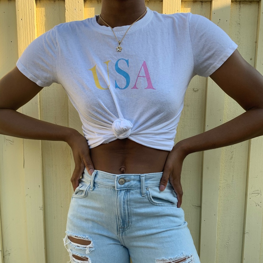 BrandyMelville pastel USA white crop top. Self tie